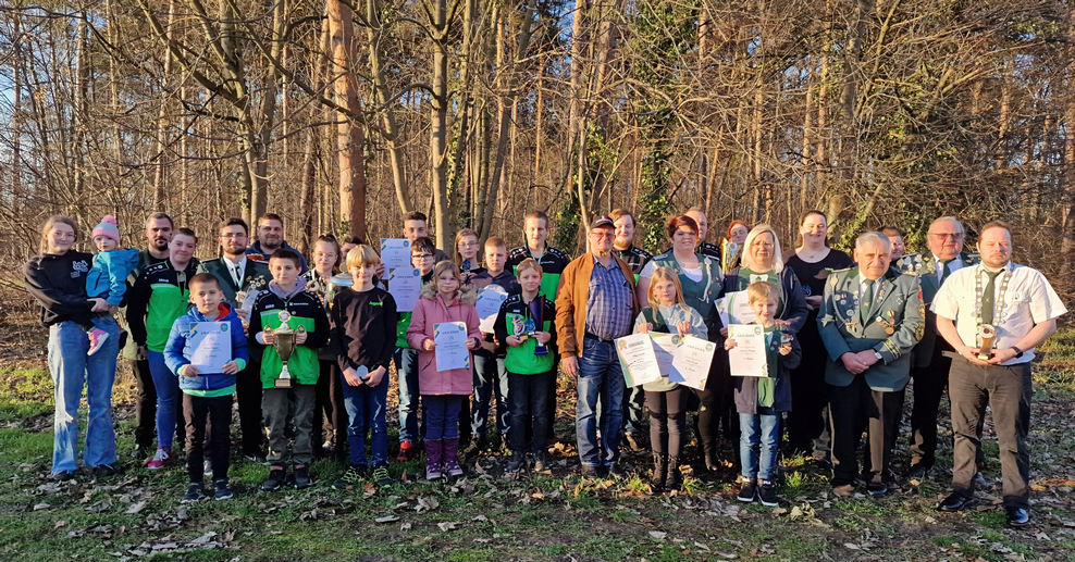 Geehrte und Sieger SchV Doenhausen 2023